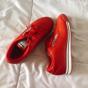 Retro Reebok Sneakers Size 6.5